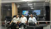 نائب محافظ بني سويف يتفقد جاهزية المعدات لمواجهة الأزمات عبر مركز السيطرة