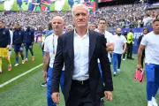ديشامب يقود تدريبات فرنسا استعداداً لمواجهة السويد في المونديال