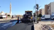 تطوير الطرق الداخلية بأحياء 102 وحدة بطور سيناء يقترب من الانتهاء