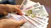 هل تقضى الصلاة عن الميت بإخراج الفدية؟ الإفتاء تحسم الجدل