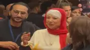 إنتصار تكشف سر إطلالتها بالحجاب في عرض فيلم صقر وكناريا
