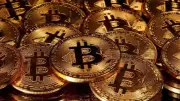 نزيف العملات المشفرة.. بيتكوين تسجل أسوأ خسائر أسبوعية منذ انهيار FTX