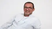 موعد ومكان صلاة الجنازة على جثمان الفنان الراحل محمد مرزبان