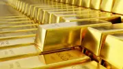 تراجع حاد في أسعار الذهب والفضة عالميًا بأكثر من 2% مع قوة الدولار