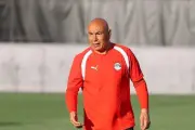 حسام حسن يستقر على بديل مهند لاشين أمام أستراليا