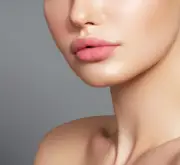 كيف تحصلين على شفاه وردية طبيعيا دون مستحضرات تجميل
