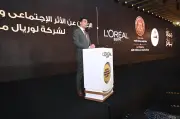 وزير الصناعة يستعرض أول ابتكار بالذكاء الاصطناعي لتحديد مستحضرات الشعر المناسبة بمصر