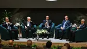 وزير الاستثمار: التوسع في مراكز الخدمات القريبة من المواطنين ونواب: سندعم الصناعة الوطنية