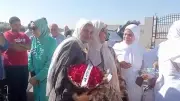 كفر الشيخ تستقبل أول أفواج حجاج الجمعيات الأهلية بالورود والتمور في أجواء فرحة