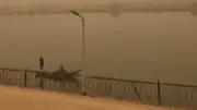 رياح الخماسين تعود لتضرب البلاد مجدداً.. تعرف على أضرارها وتأثيراتها