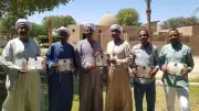 تكريم حراس وادي الملوك لرفضهم رشوة من بلوجر أمريكي حاول تصوير أماكن محظورة