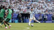 ميسي يكشف سر بكائه بعد هدفه في مرمى الجزائر: لا علاقة له بكرة القدم