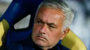 مورينيو يختار سامي خضيرة مساعداً له في ريال مدريد رغم قلة خبرته التدريبية