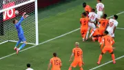 حارس هولندا يتألق ويحرم المغرب من هدفين في دقيقة بمونديال 2026