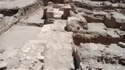 اكتشاف أجزاء جديدة من معبد 