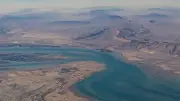 أستاذ علوم سياسية: فتح مضيق هرمز مؤقتًا تطور استراتيجي محدود المدة