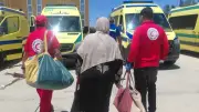 معبر رفح يستقبل دفعة جديدة من العائدين الفلسطينيين إلى غزة