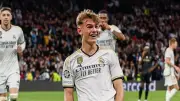 ريال مدريد يخطط لتفعيل بند إعادة شراء نيكو باز من كومو مقابل 10 ملايين يورو