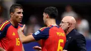 جدل رودري.. دي لا فوينتي يتمسك به رغم تراجع مستواه في كأس العالم 2026