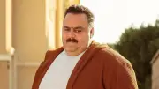 شيكو يخطف الأنظار بلوك جديد في البرومو الرسمي لفيلم صقر وكناريا