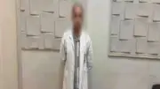 ضربة جديدة لمنتحلي صفة الأطباء.. السوشيال ميديا تفضح طبيباً مزيفاً بالجيزة