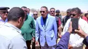 محافظ سوهاج يشهد إزالة تعدٍ على 60 فدانًا من أملاك الدولة بالمنشأة