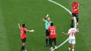 فضيحة المترجم.. غلطة كارثية تورط نجم منتخب مصر في مؤتمر كأس العالم