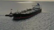 ترامب يهدد بفرض رسوم على عبور هرمز حال فشل الاتفاق مع إيران