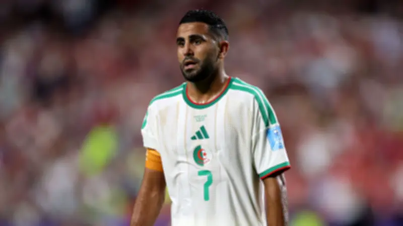 الأهلي السعودي يقرر رحيل رياض محرز بشكل نهائي