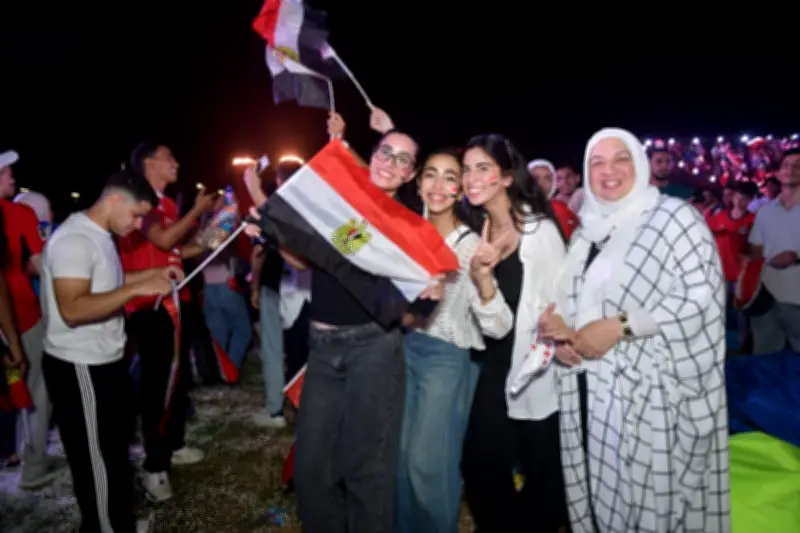 أصحاب المقاهي: منتخب مصر أنعش المبيعات وزاد الإقبال 100% بالإسكندرية