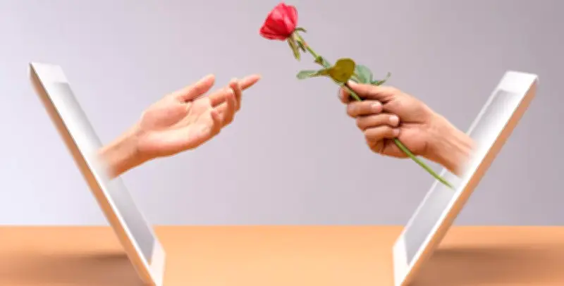 هل يمكن إتمام عقد الزواج عبر الإنترنت؟ جواز أونلاين يجيب