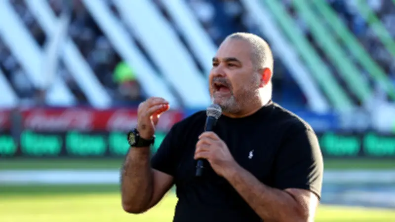 تشيلافيرت يرد على تصريحات دوجاري: لن نواجه فرنسا بل منتخب أفريقيا