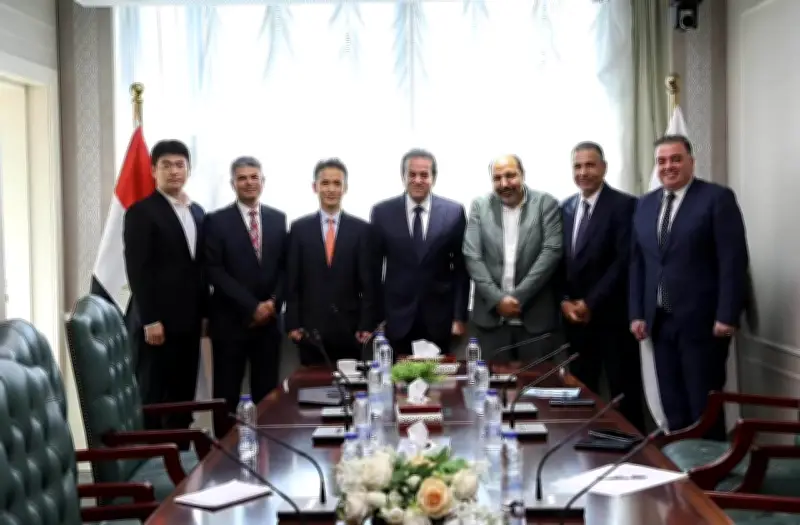 وزير الصحة يبحث مع سامسونج تعزيز التعاون في التدريب الطبي والتحول الرقمي