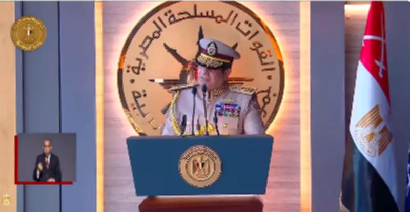 الرئيس السيسي: حدود مصر خط أحمر ونؤمن السلام العادل