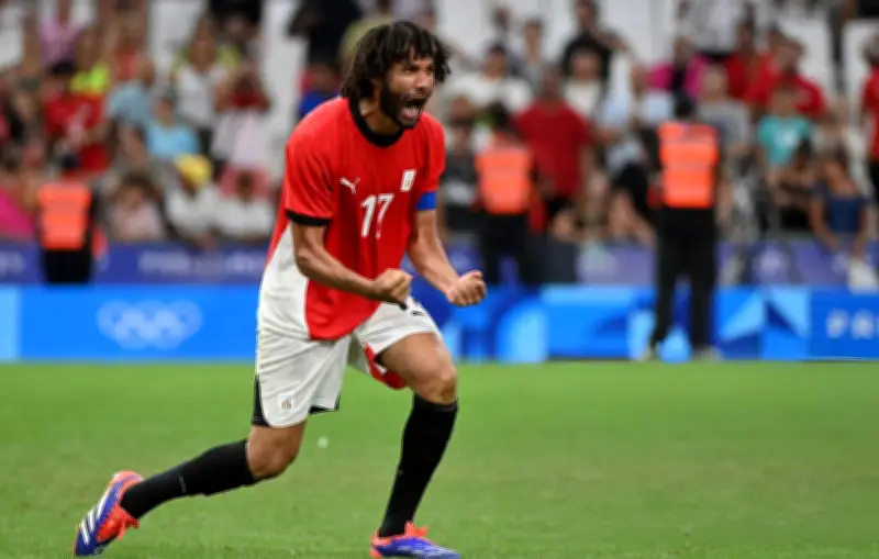 النني يهنئ محمد صلاح بعد تأهل مصر لدور الـ16 بكأس العالم
