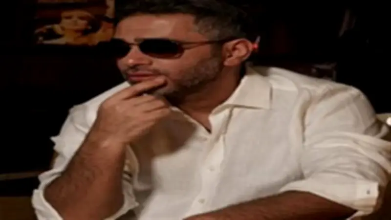 تحسن الحالة الصحية لفضل شاكر بعد جلطة القلب وخروجه من المستشفى