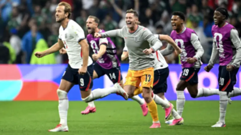 نجم إنجلترا السابق يتعرض للتهديد بالذبح من مشجع مكسيكي خلال كأس العالم