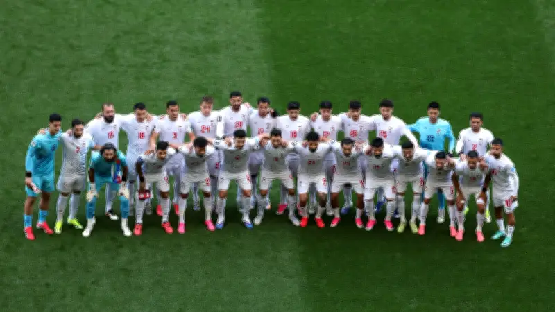 مسؤول إيراني سابق يطالب الفيفا بمليار دولار بسبب مباراة مصر