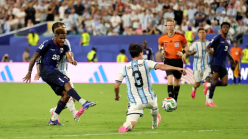 حفيظ دراجي: الرأس الأخضر قدمت درسين لمصر والجزائر في كأس العالم