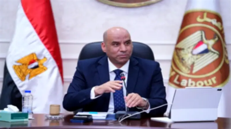 وزير العمل يبحث مع شركات إلحاق العمالة إطلاق المنصة الموحدة للتشغيل