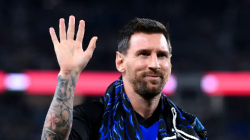 بعد غد.. ميسي يتفوق على الرأس الأخضر بالأرقام قبل موقعة كأس العالم