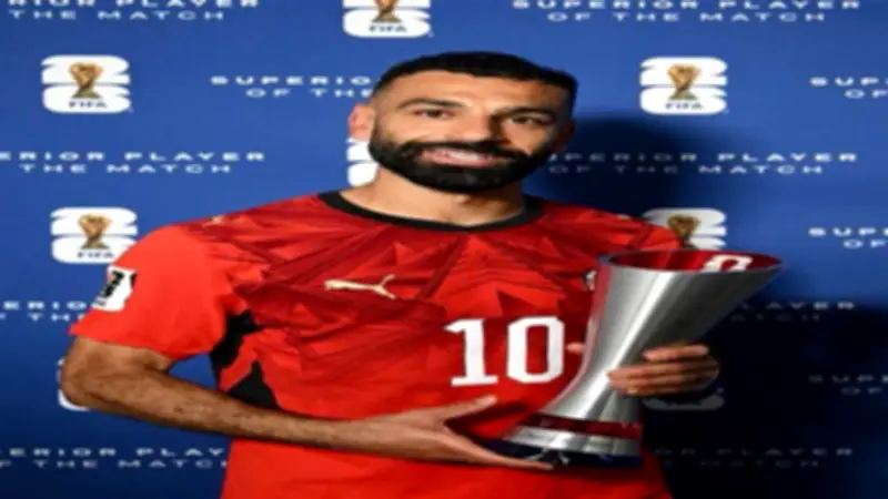 محمد صلاح ينشر صور ليلة العبور التاريخي أمام أستراليا ويبكي فرحاً