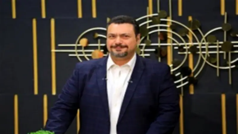 مراد مكرم يعد بتوزيع شربات في ميدان بالشيخ زايد حال فوز مصر على الأرجنتين