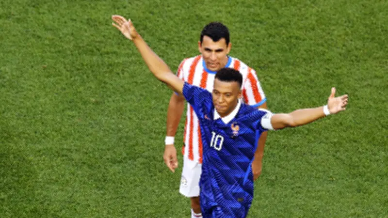 سياسية باراجوايانية تهين مبابي بتعليقات عنصرية بعد خسارة كأس العالم