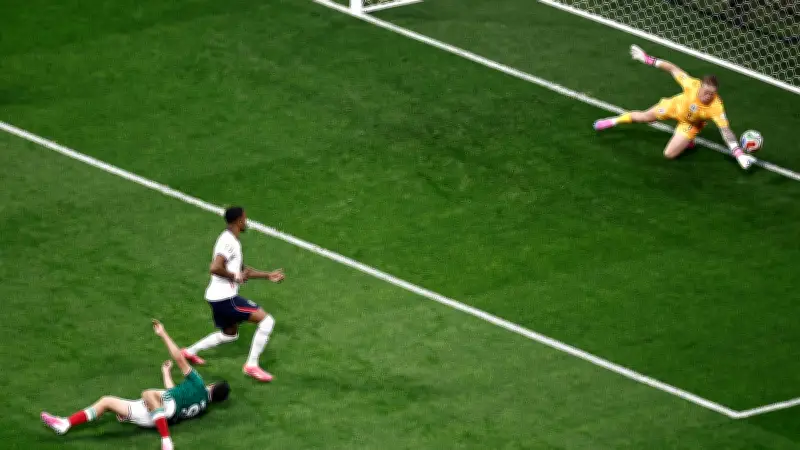بيكفورد يعادل رقم شيلتون القياسي مع إنجلترا في كأس العالم 2026