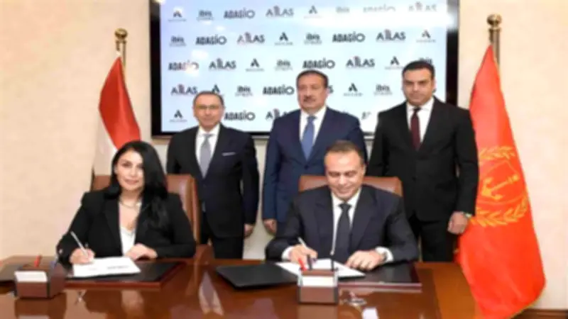 بورسعيد توقع اتفاقية لإقامة أول فندق عالمي مزدوج العلامة بقرية مرحبا