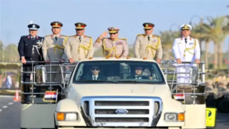 الرئيس السيسي يفتتح مقر القيادة الاستراتيجية بالعاصمة الجديدة ويؤكد: حدود مصر خط أحمر
