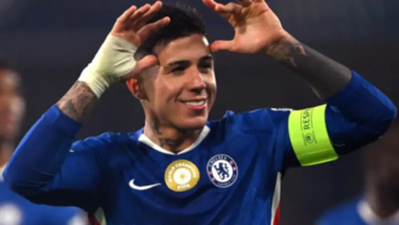 ريال مدريد يرفض ضم إنزو فرنانديز في بيان رسمي