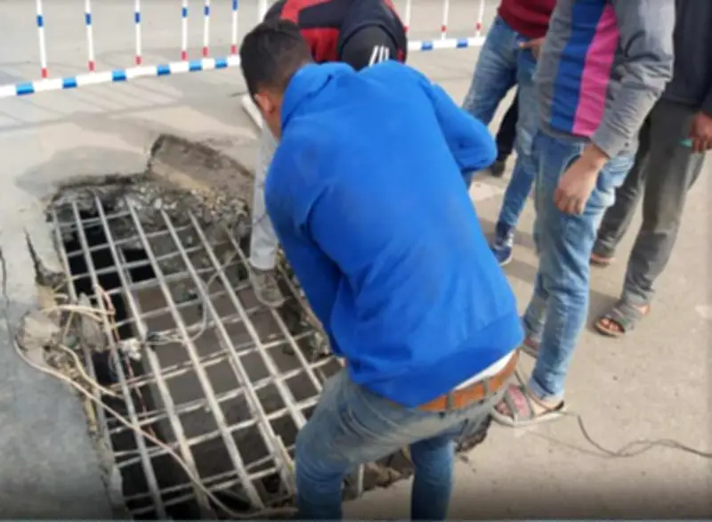 إصلاح تلفيات كوبري 45 بالإسكندرية بعد حادث تصادم ميكروباص