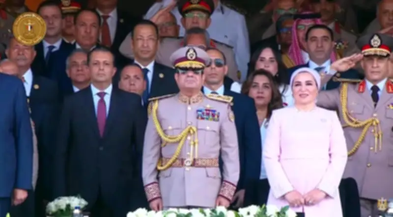 الرئيس السيسي يعلن تركيب وعاء الضغط المفاعل للوحدة الثانية بالضبعة قريبا